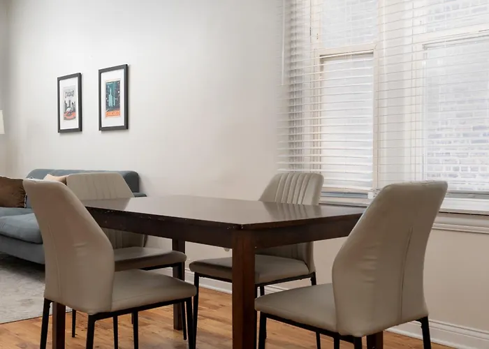 Flexhome Wicker Park 3br Dv1 Apartment